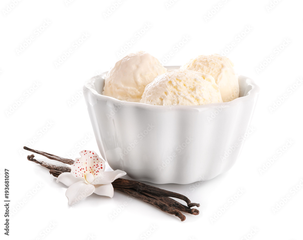 Fototapeta premium Bowl with delicious vanilla ice cream on white background
