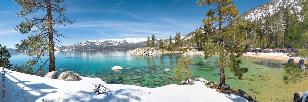 Fototapeta premium Sand Harbor beach in winter panorama, Lake Tahoe
