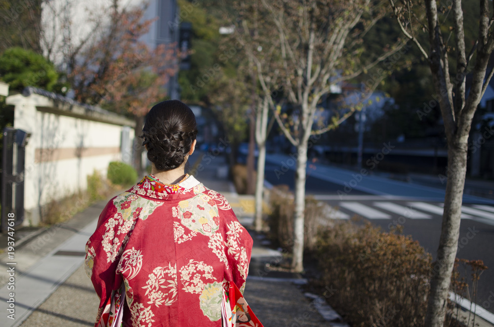 着物の女性
