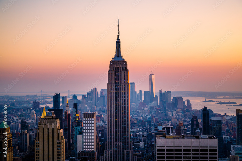 Panorama of the Manhattan skyline - obrazy, fototapety, plakaty 