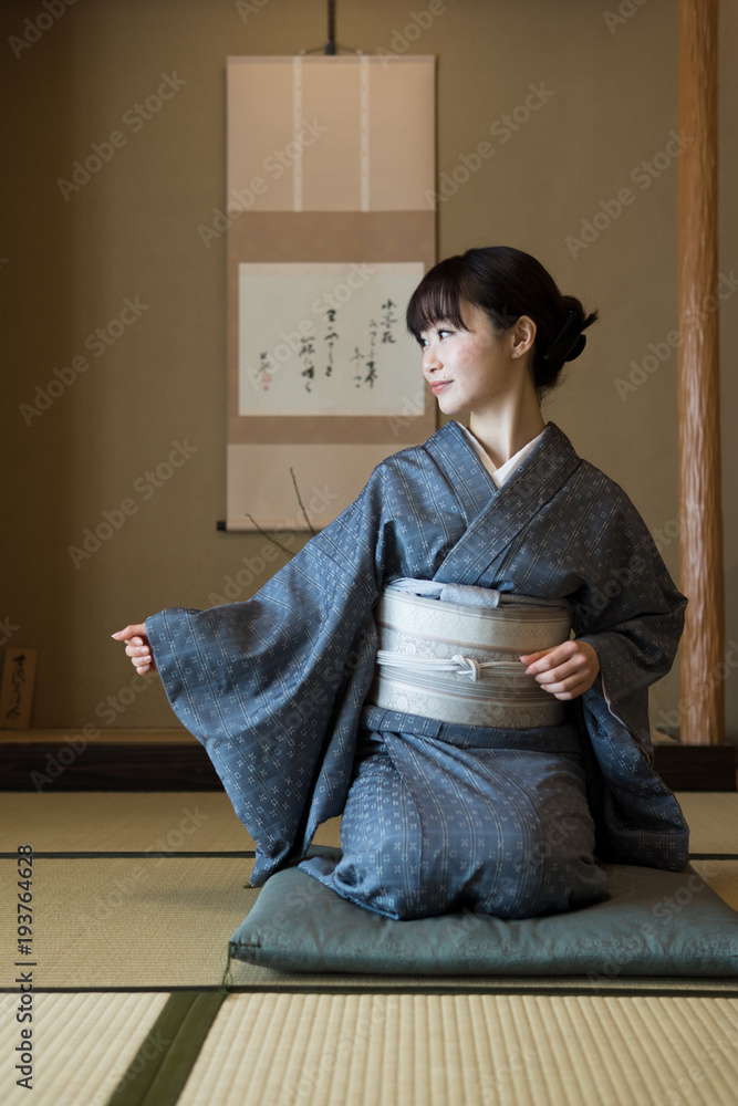 着物の女性 茶道 Stock Photo Adobe Stock