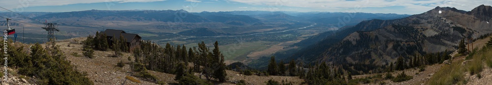 Panoramic view from Top of the World Loop in Grand Teton NP in Wyoming in the USA
Panoramic view from Top of the World Loop in Grand Teton NP in Wyoming in the USA