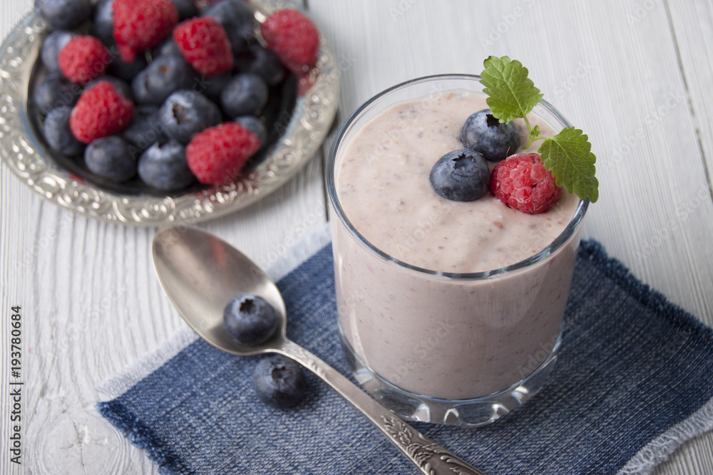 Smoothies with blueberries and raspberries with chia Smoothies with blueberries and raspberries with chia