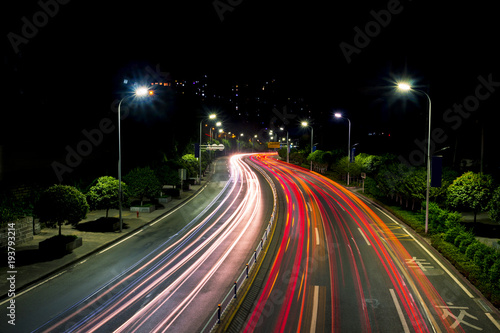 Traffic in the city at night © 宗毅
