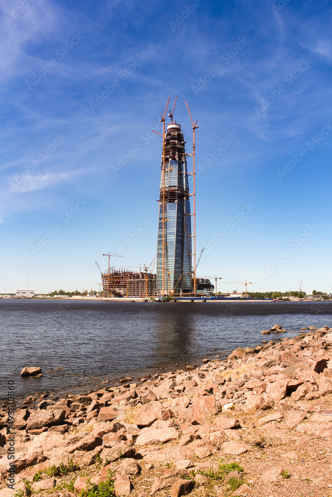 The skyscraper being built on the beach. The skyscraper being built on the beach.