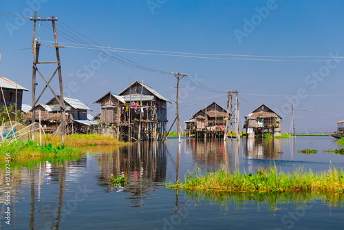 Myanmar. Landscape. Inle. Village, architecture poor