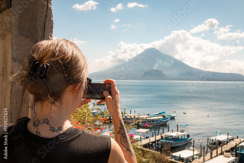 Aussicht über den Lago de Atitlàn