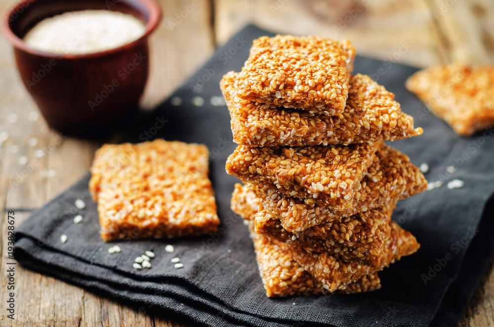 Honey sesame seed bars Honey sesame seed bars