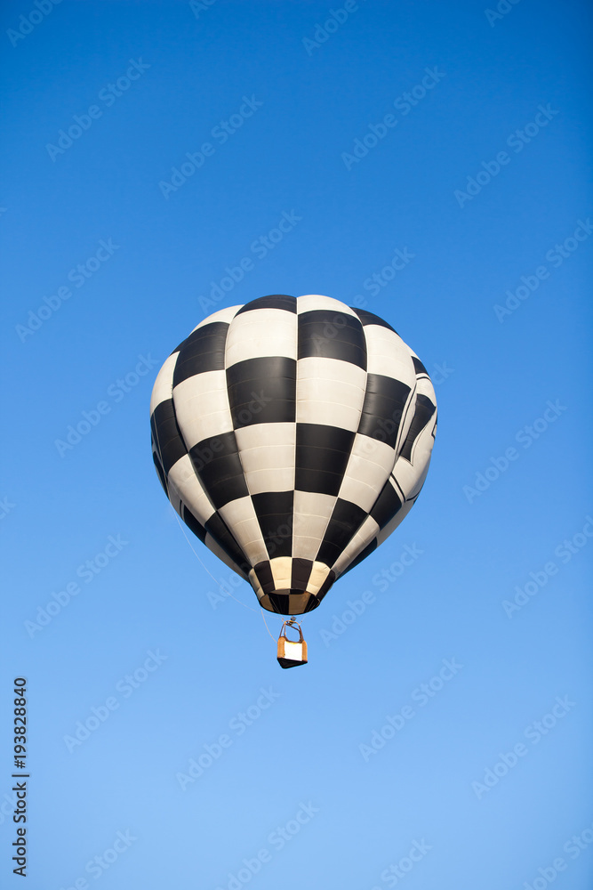 Obraz premium Colorful hot air balloon fly over the blue sky