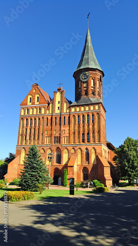 Кафедральный собор в Калининграде с могилой Канта 