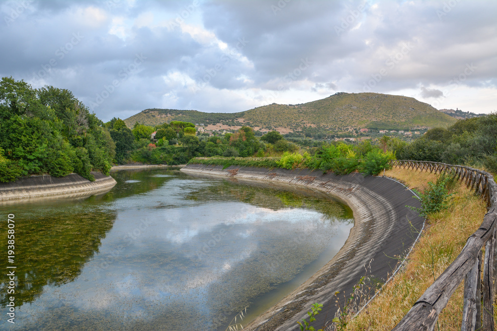 Fototapeta premium Baccelli lake beside Farfa abbey in Sabina area (Rieti, Italy)