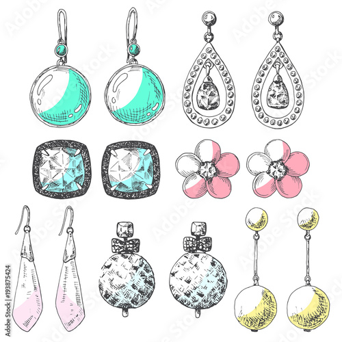 Hand drawn earrings set. Icons in a sketch style. Vector illustration.