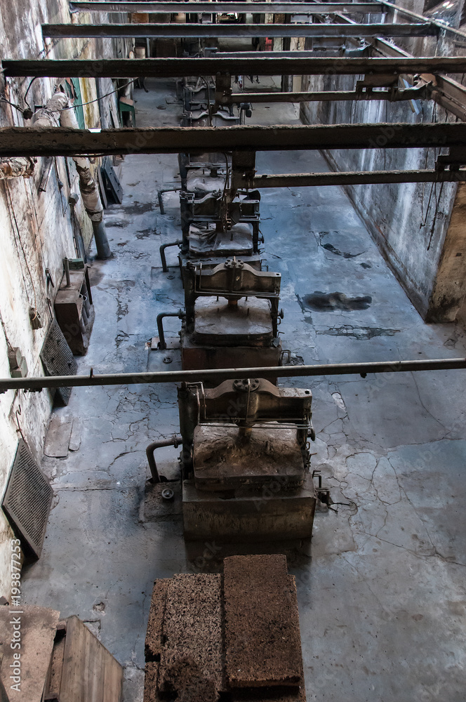 Antigas fábricas abandonadas