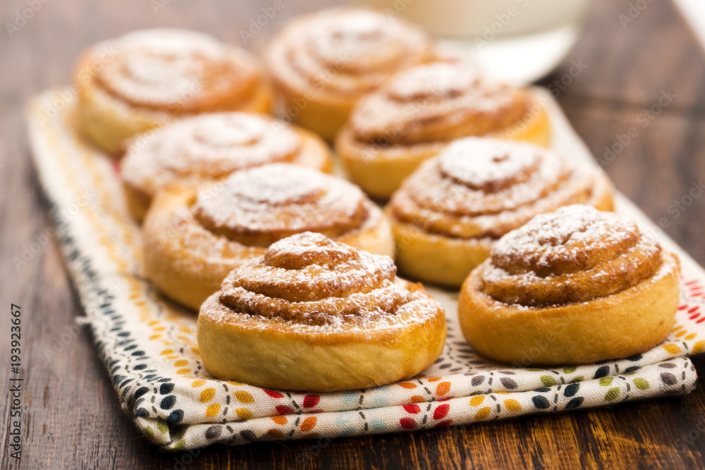 Yeast rolls with cinnamon