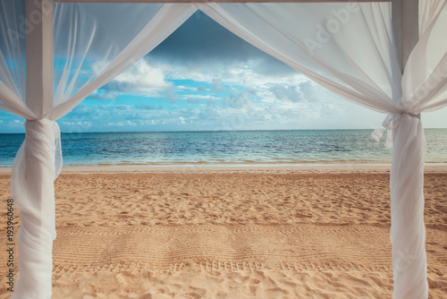 Fototapeta Naklejka Na Ścianę i Meble -  Paradise seascape. Tropical beach view on the Caribbean sea and Dominican Republic