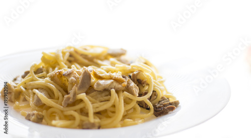 Spaghetti with chopped meat on a plate.