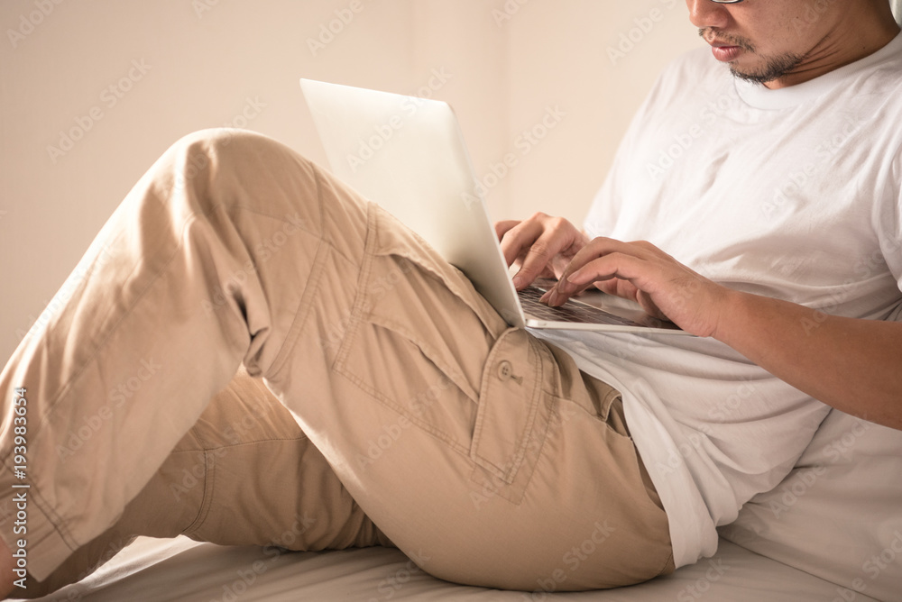 Naklejka premium background of hand is typing on keyboard computer.