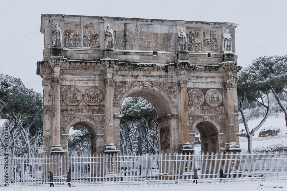 Snow in Rome 26 February 2018 - arch of constantine , Italy 