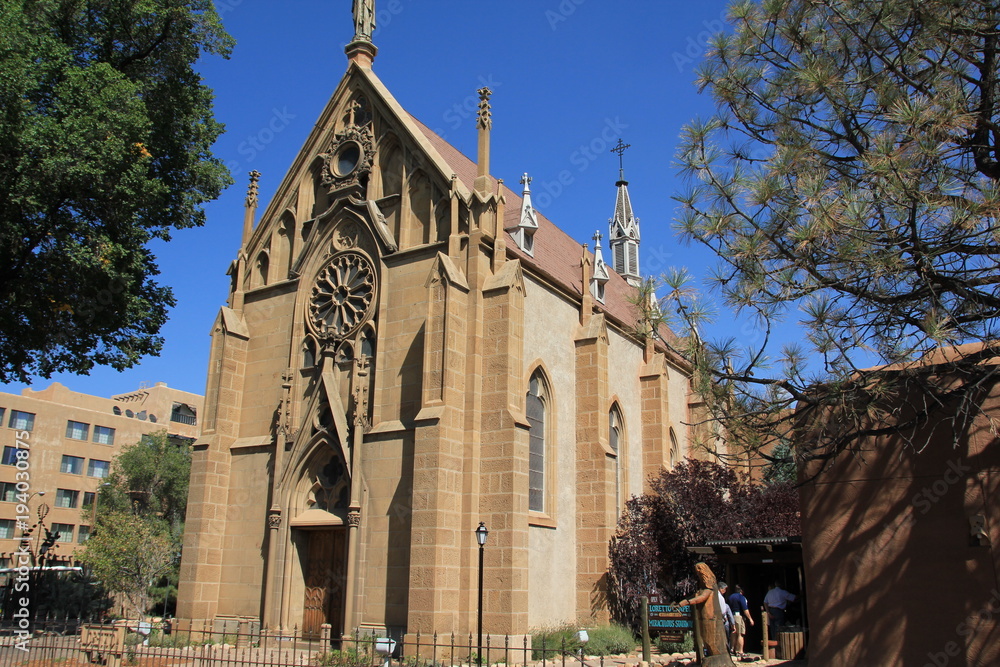 Fototapeta premium Kaplica Loretto w Santa Fe w Nowym Meksyku w USA