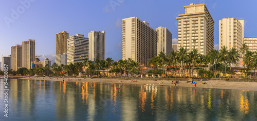 Fotografie Waikiki Beach at sunset in Honolulu, Oahu, Hawaii