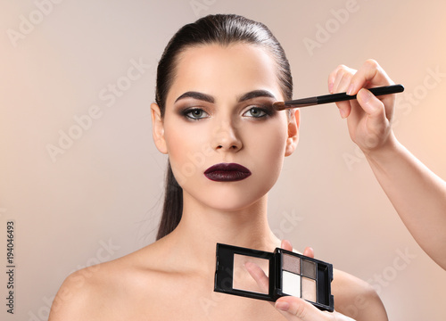 Professional visage artist ...