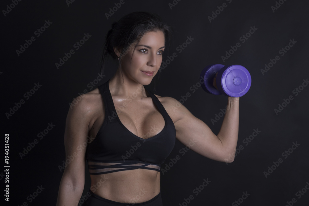 Mujer practicando deporte Mujer practicando deporte