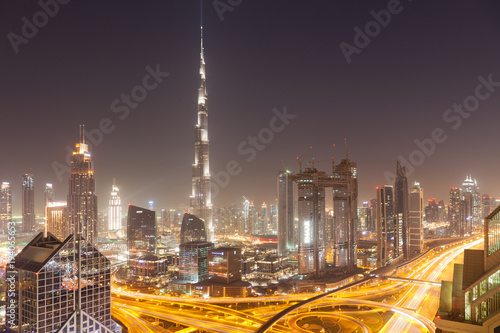Stampa su tela DUBAI, UAE - FEBRUARY 2018: Dubai skyline at sunset with Burj Khalifa, the world