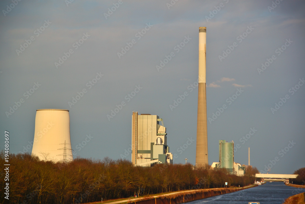 Kraftwerk Heil Bergkamen Sonne Winter am Datteln-Hamm-Kanal Kraftwerk Heil Bergkamen Sonne Winter am Datteln-Hamm-Kanal