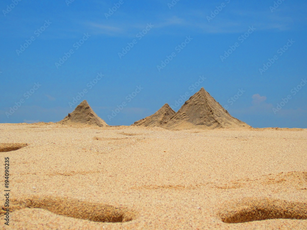 sand pyramid