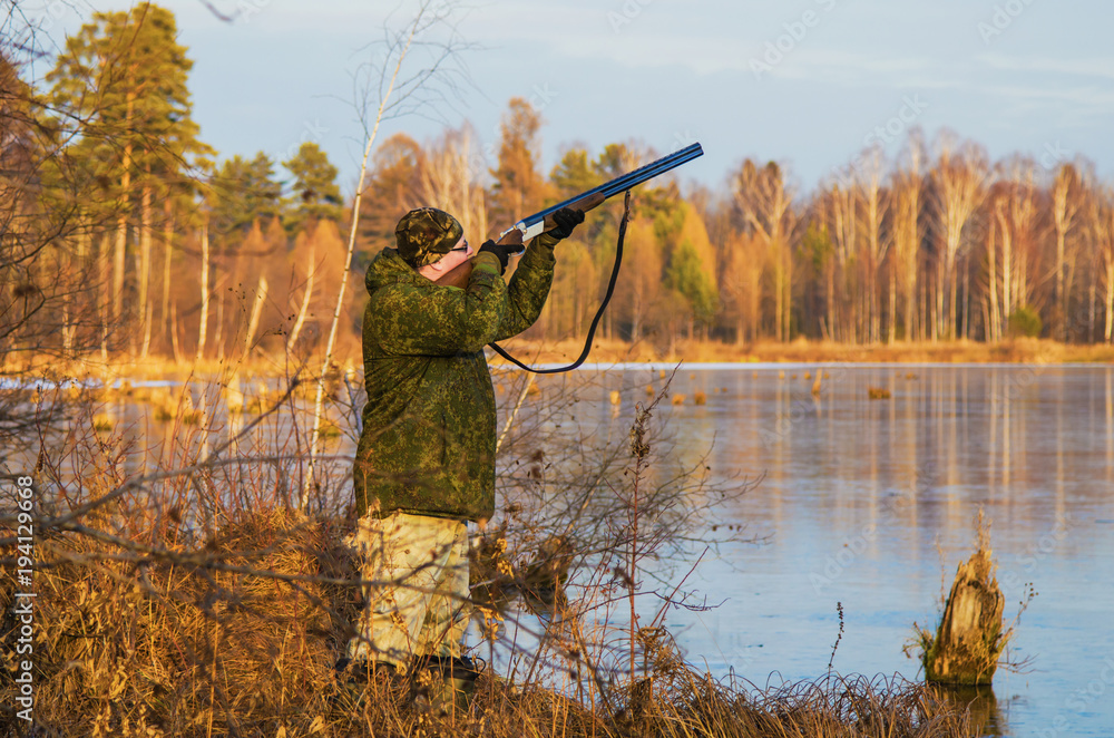 Fototapeta premium Duck hunting in late autumn