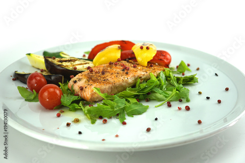 Grilled fish with vegetables