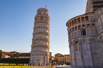 Fotobehang De scheve toren Werelderfgoed scheve toren in Toscane  © umike_foto