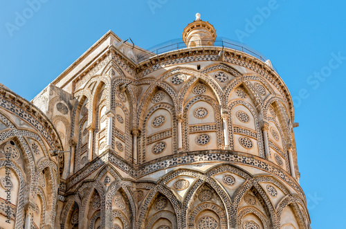Canvas Print The outsides of the principal doorways and their pointed arches of the ancient C