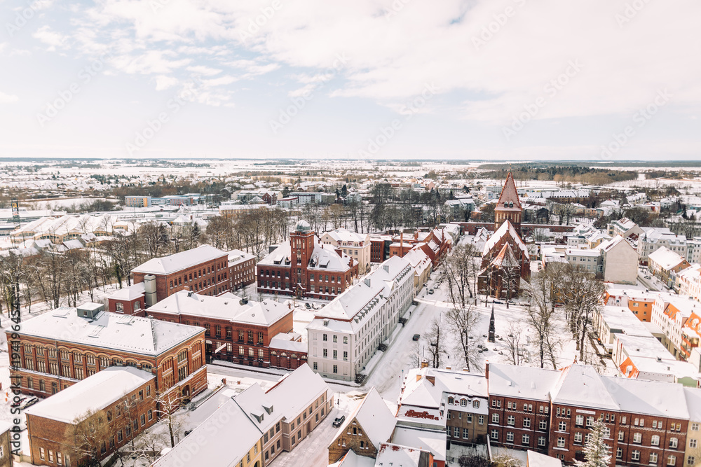 Historischer Campus der Uni Greifswald im Schnee 