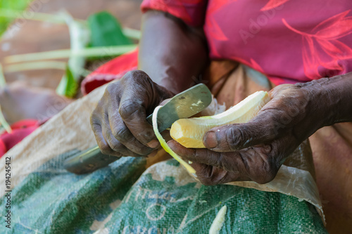 cleaning of plantain before cooking