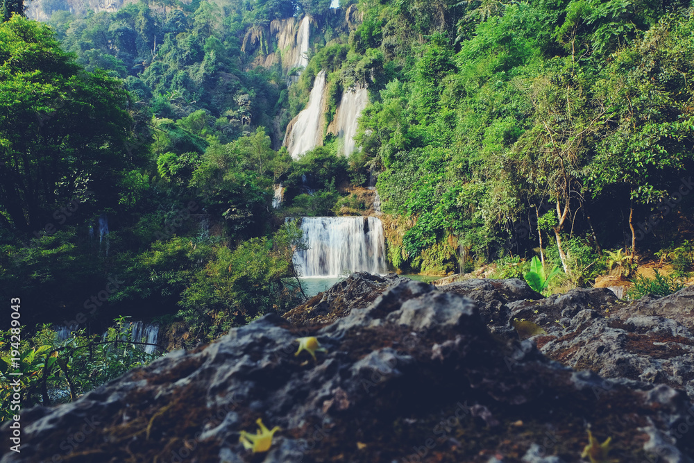 Thi Lo Su Waterfall 3