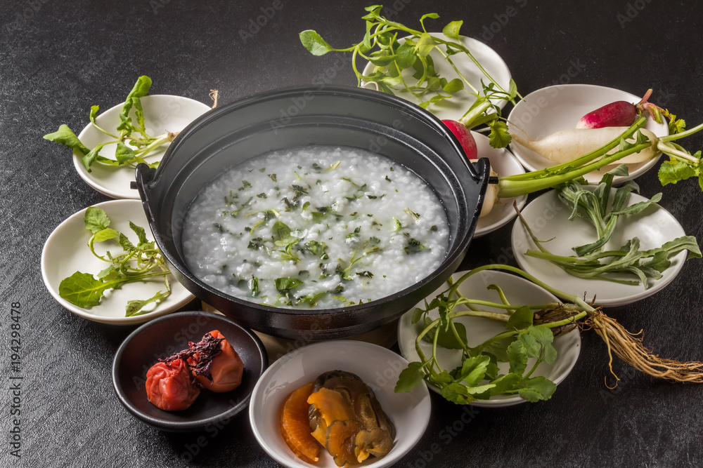 山菜粥 七草粥 Wild grass porridge Japanese food 山菜粥 七草粥 Wild grass porridge Japanese food