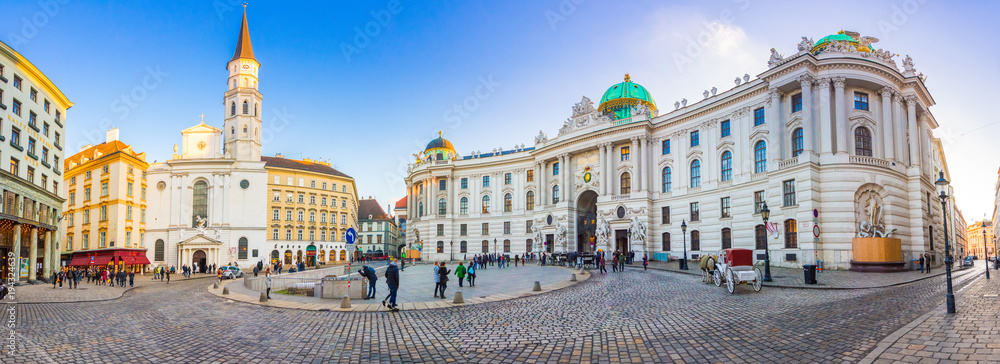 Royal Palace of Hofburg in Vienna, Austria  - obrazy, fototapety, plakaty 