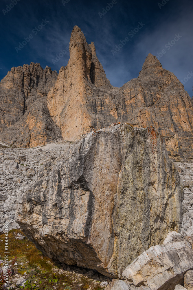 italien dolomites in autumn, south tyrol mountain, tourism italien dolomites in autumn, south tyrol mountain, tourism