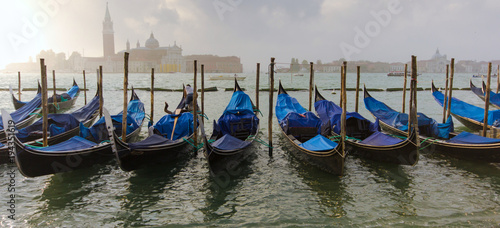 Gondole a venezia © Giovanni