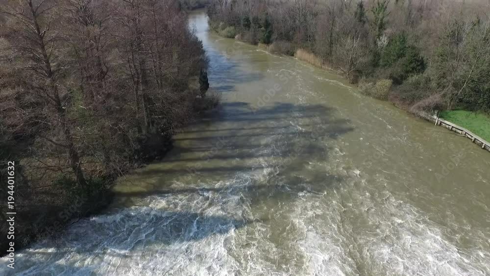 volando sul fiume volando sul fiume
