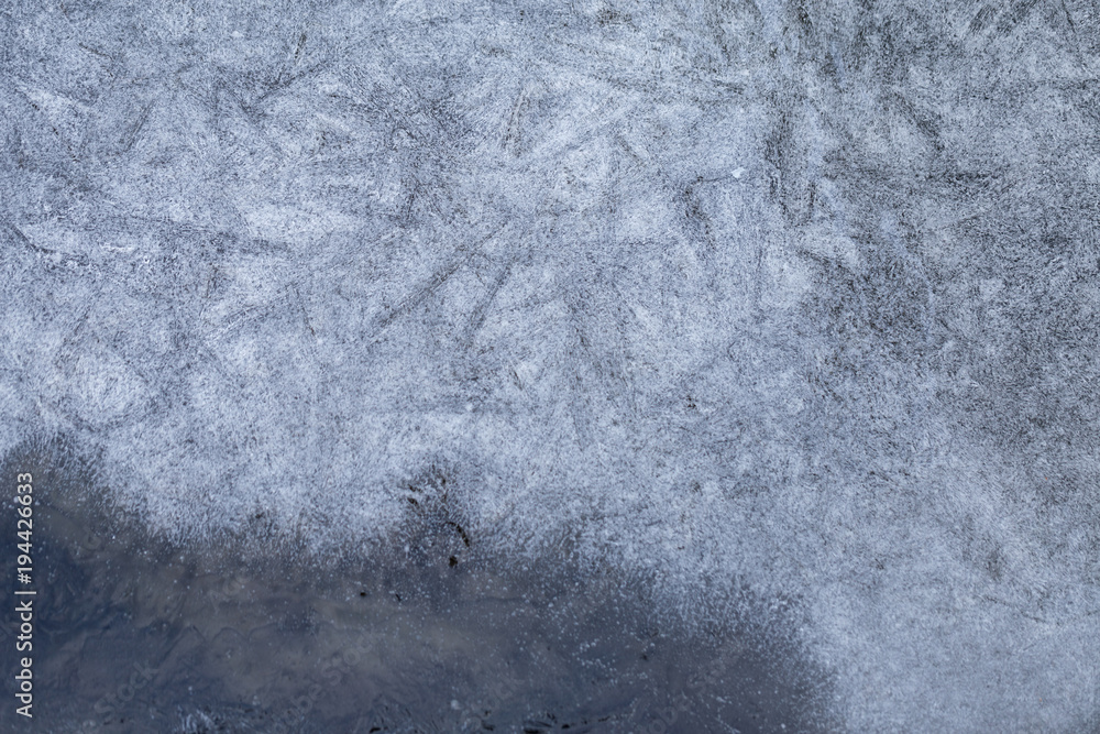 Obraz premium Ice on the water