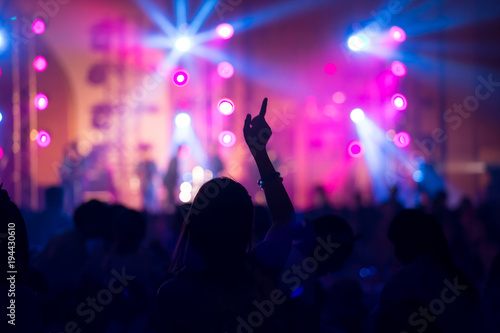 Wallpaper Mural Funny girl hand up in concert Torontodigital.ca