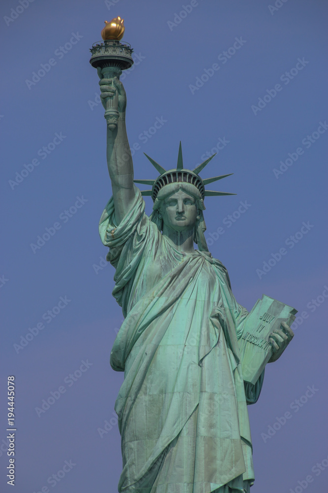 Fototapeta premium Statue of Liberty seen from the front