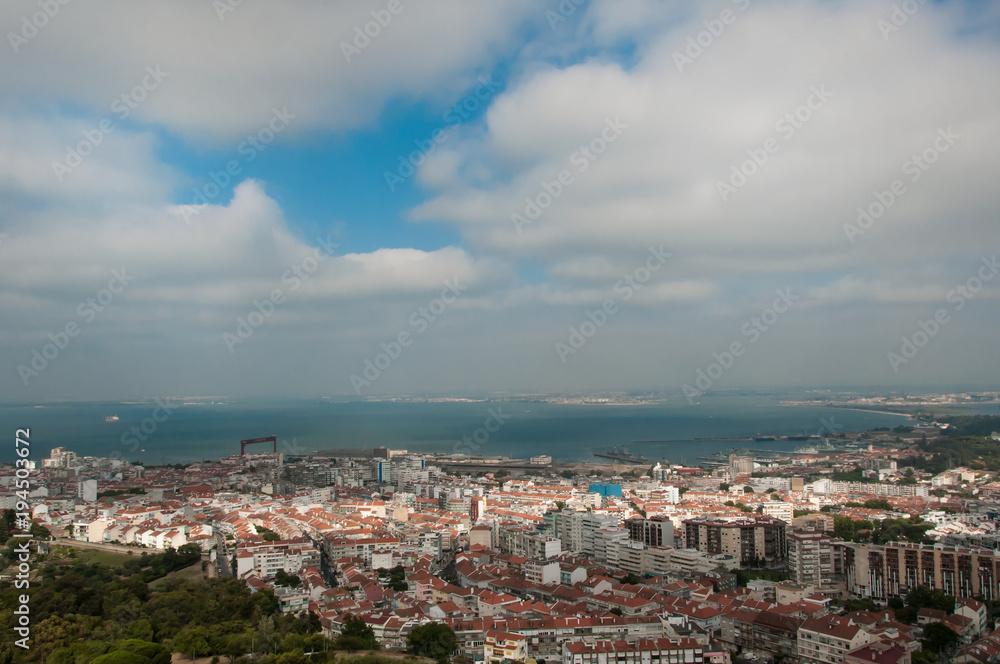 Vista de Lisboa, uma das cidades mais bonitas da Europa