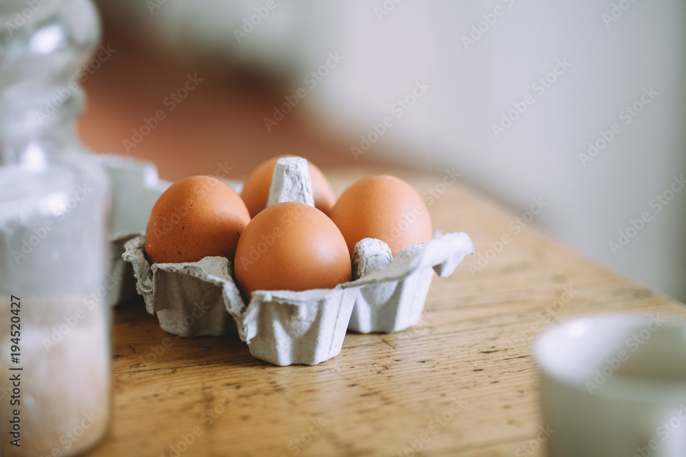 Eggs Eggs