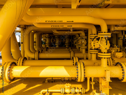 Offshore oil and Gas central processing platform and remote platform produced oil, natural gas and liquid condensate for set to onshore refinery from offshore in ocean sea