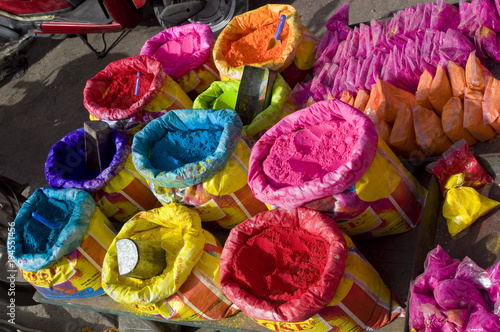 bright Indian colors , Jaipur, Rajasthan, India © N | R