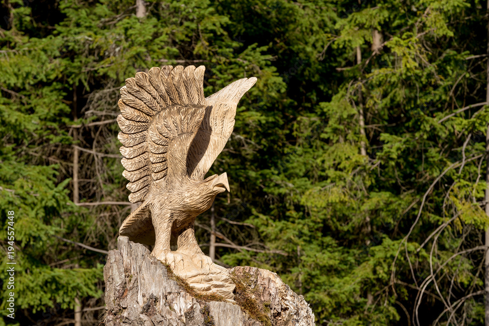 big wooden eagle statue big wooden eagle statue