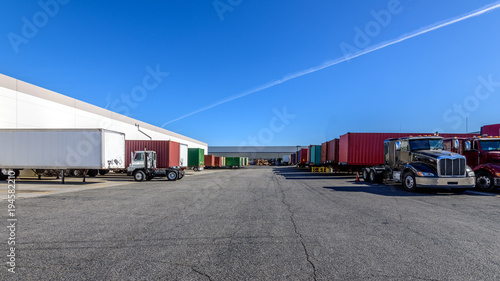 Transshipment terminal and warehouse